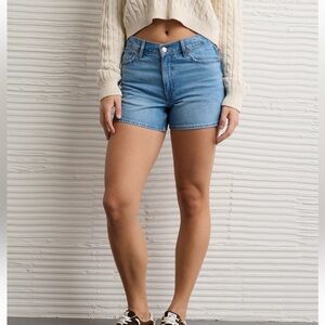 American Eagle Strigid Super High Waisted Relaxed Denim Shorts Women’s Size 8